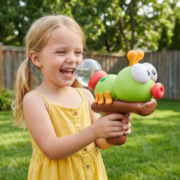 Electric Powered Water Spraying Soaker Cute Ant Shape Interactive Design Electric Water Squirter Spraying Function