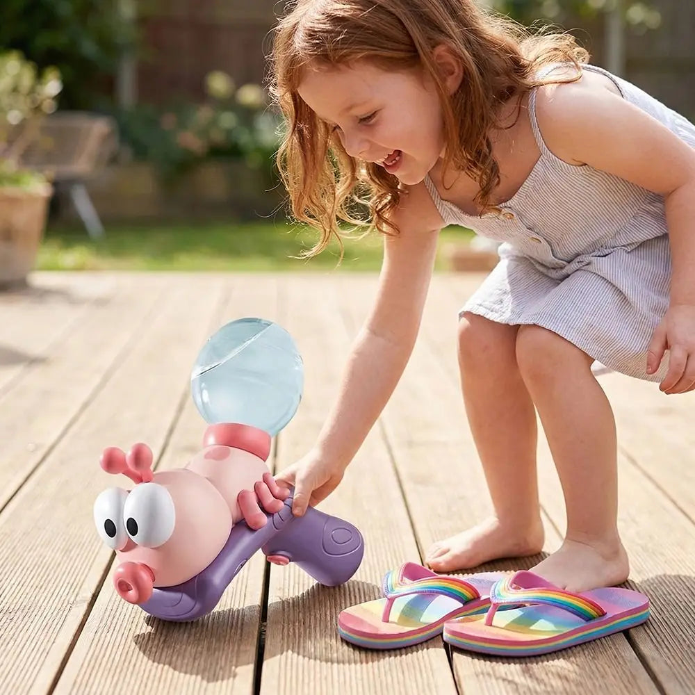 Electric Powered Water Spraying Soaker Cute Ant Shape Interactive Design Electric Water Squirter Spraying Function
